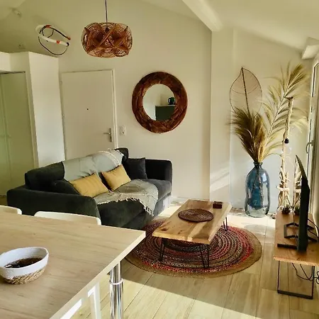 Maisonnette Neuve Et Commerces A Pied Apartman