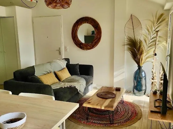 Maisonnette Neuve Et Commerces A Pied Appartement